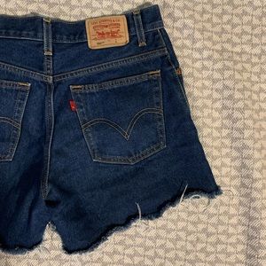 Levi's 550 Cut Off Cut Off Shorts